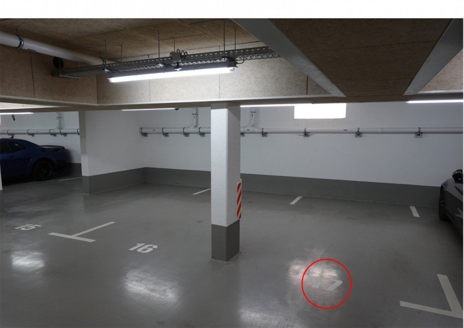P 17 Tiefgarage Penthousewohnung Gro�-Zimmern