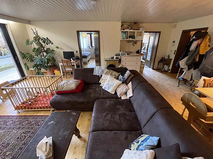 Wohnzimmer in Richtung Schafzi Etagenwohnung Krombach