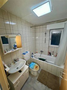 7 - Badezimmer Gut geschnittene 3-Zimmer-Erdgeschoss-Eigentumswohnung in Ober-Ramstadt, zu verkaufen