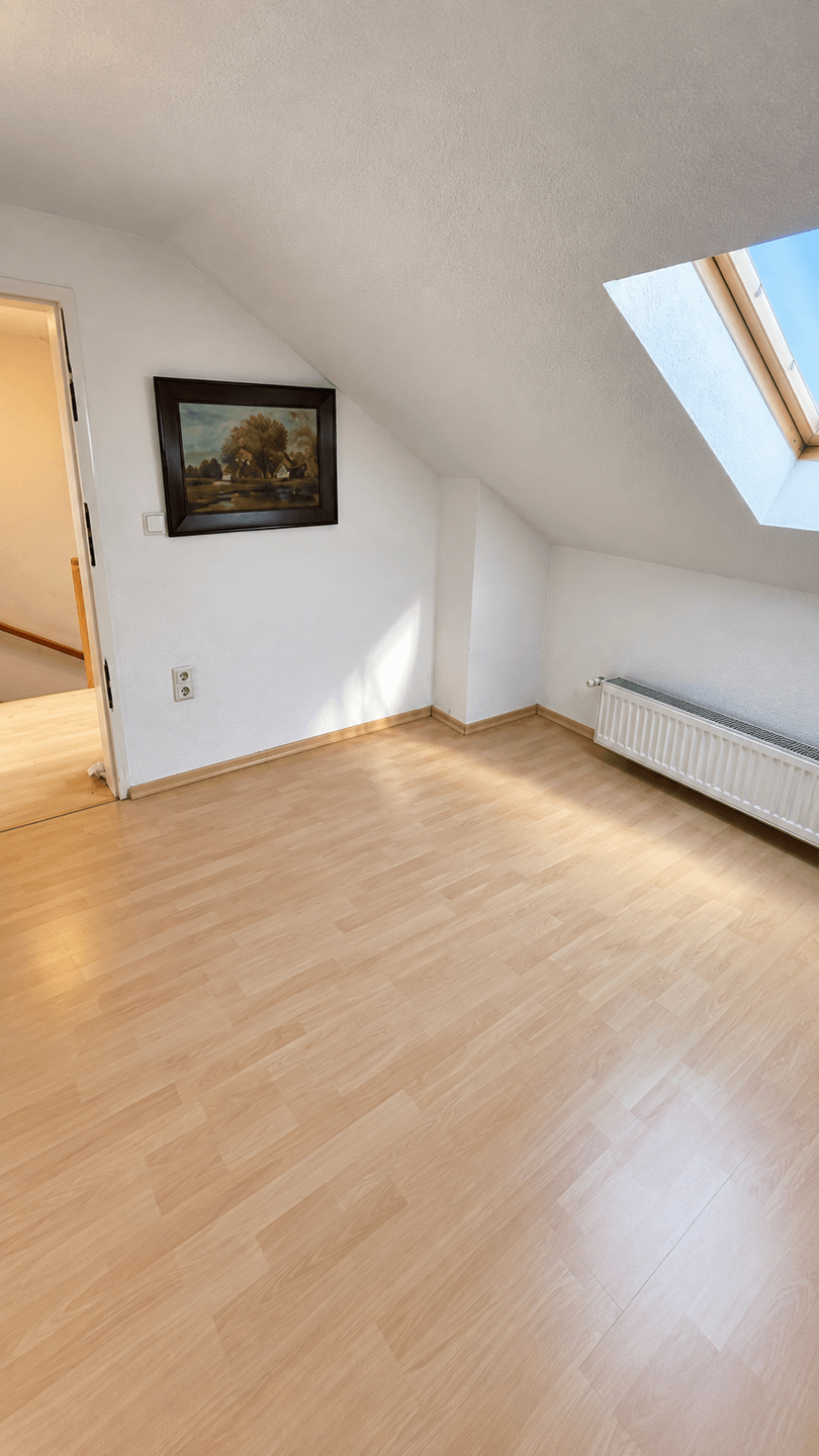 19 - Kleines Zimmer im Dachgeschoss - Ansicht 1 Reihenmittelhaus Goldbach