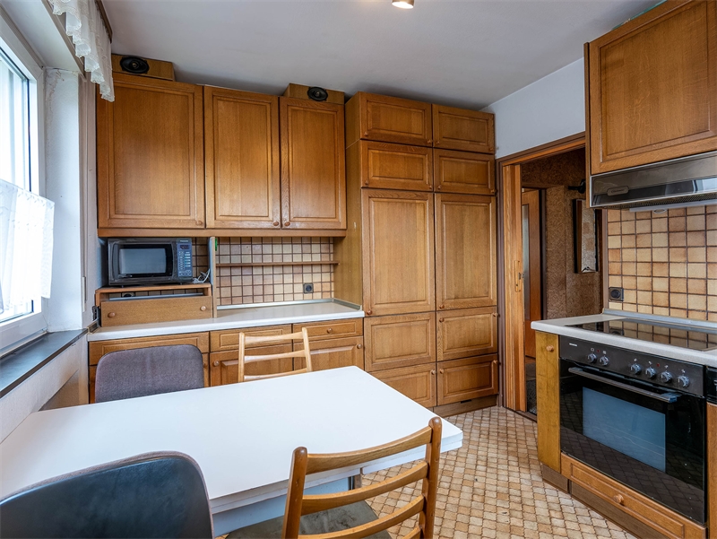 27 - K�che 1. OG. - 2 Mehrfamilienhaus Ro�dorf