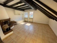 Bild (525c0449a788c2ea7067dec821ff7524): Gro�z�gige Dachgeschosswohnung in Gro�-Zimmern, mit Balkon, Kamin und Gartenanteil (ca. 99 m2)