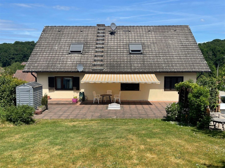 3 - Au�enansicht Gartenseite Etagenwohnung Krombach