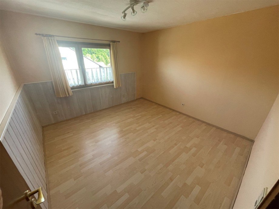 10 - Kind 2 Etagenwohnung Krombach