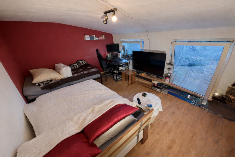 2 - Zweites Wohnzimmer Dachgeschosswohnung Bensheim