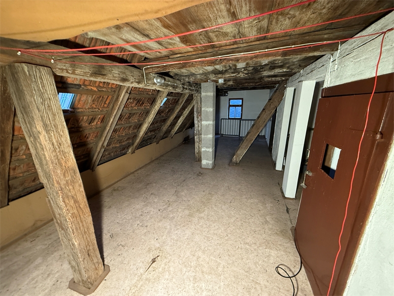 16 - Dachgeschoss Zweifamilienhaus Schleusingen