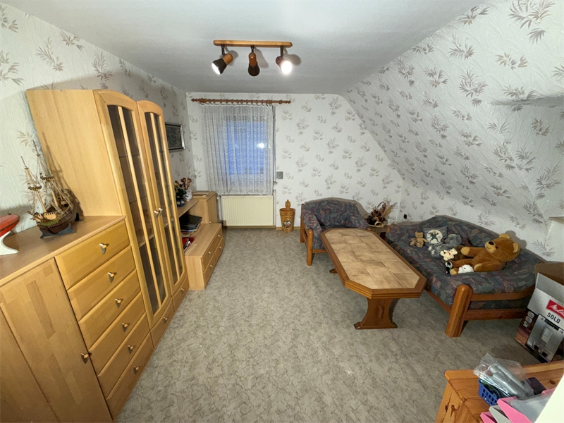 14 - K�che oder Zimmer im OG Einfamilienhaus Neu-Anspach