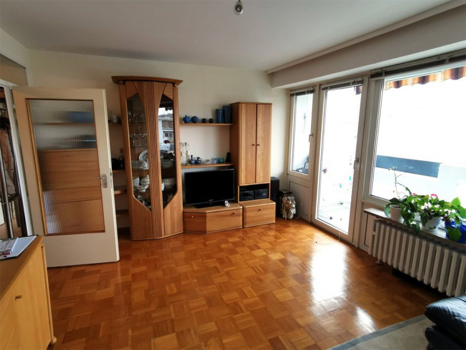 18 - Wohnzimmer Etagenwohnung Bad Nauheim