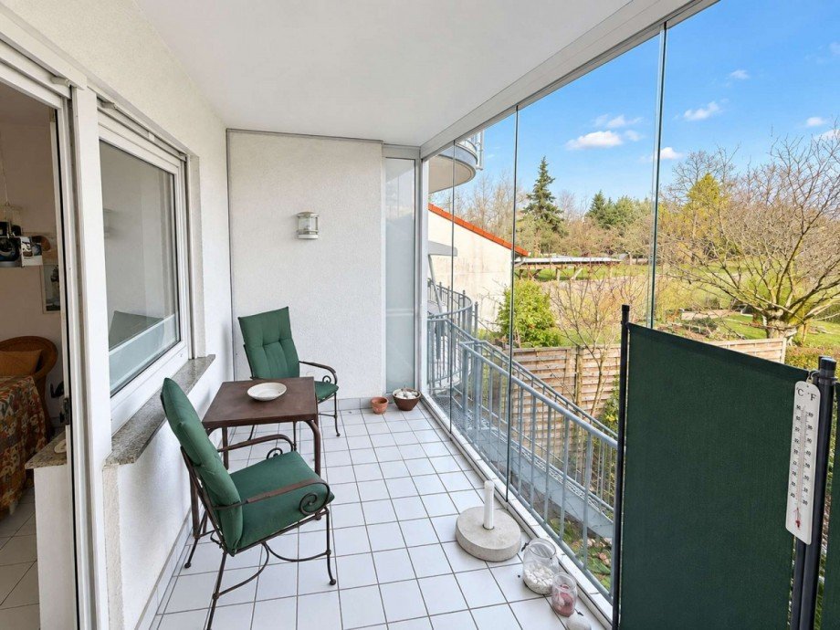 13 - Helle Wintergarten-Terrasse mit Gartenblick Wohnung Gro�-Zimmern