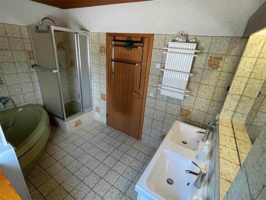 12 - Bad Etagenwohnung Krombach