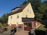Bild (f1d3f7268d11252838687b04df2fa5e7): Charmantes Wohnhaus in Neu-Anspach mit Garten und Garage zu verkaufen