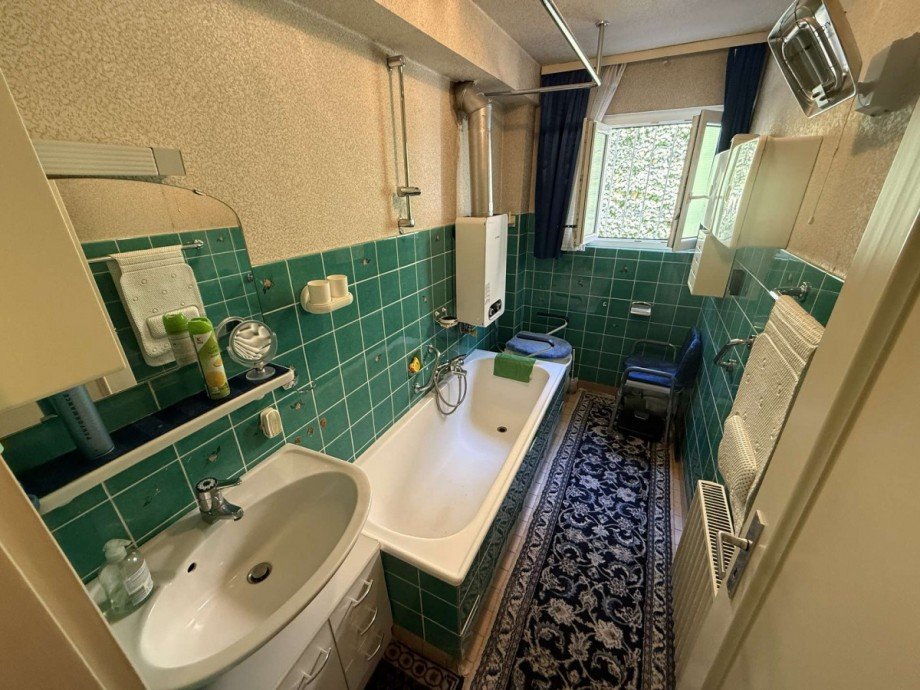 2.7 - EG-Wohnung - Badezimmer Zweifamilienhaus R�dermark